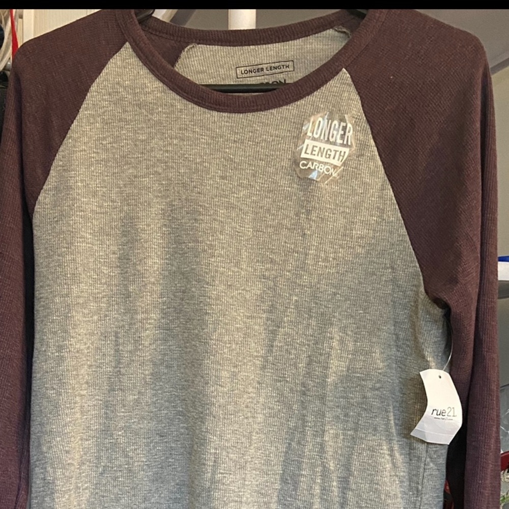 Rue 21 extra length color block T-shirt price neg